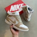 Botinha Nike Borough - Primeira Linha