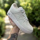 Nike Air Force Coração - Primeira Linha