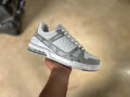 Louis Vuitton Trainer - Primeira Linha