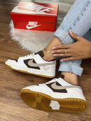 Nike Dunk Teddy Bear - Primeira Linha